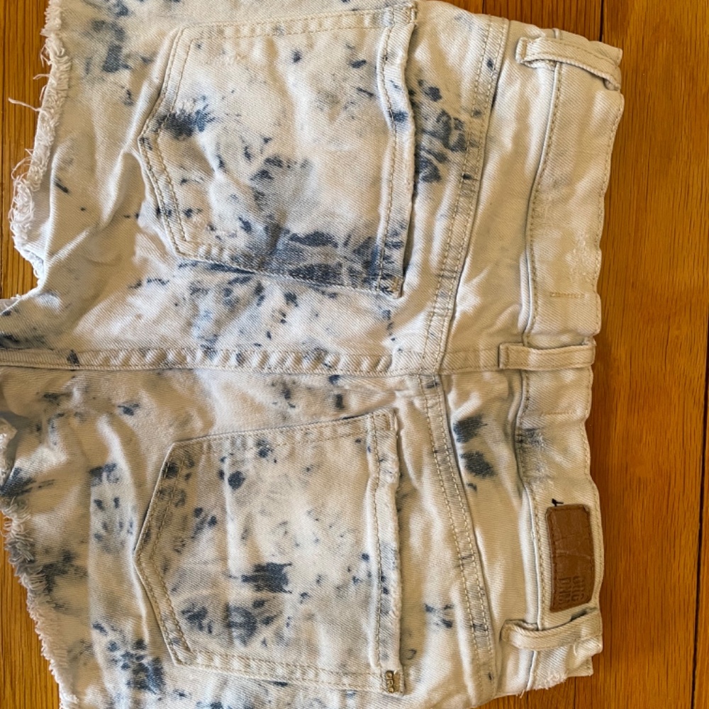 Jean Shorts - Picture 2 of 3